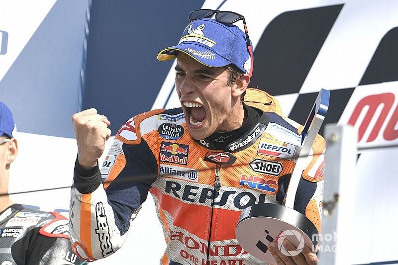 Podio: ganador Marc Márquez, Repsol Honda Team