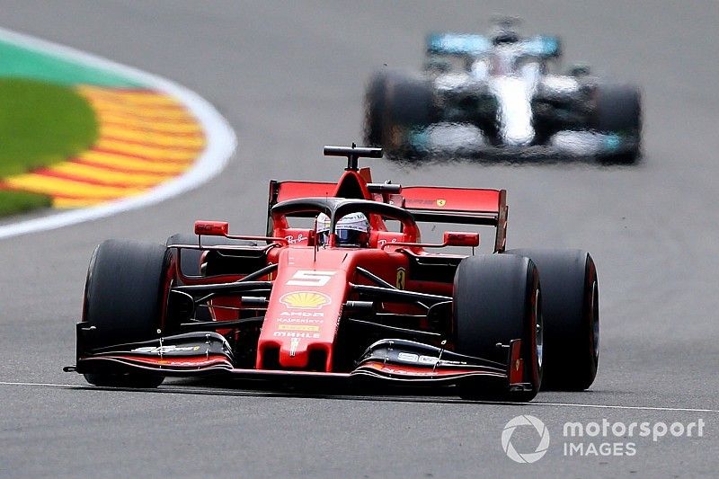 Вольф: Ferrari на прямых порой быстрее на 15 км/ч