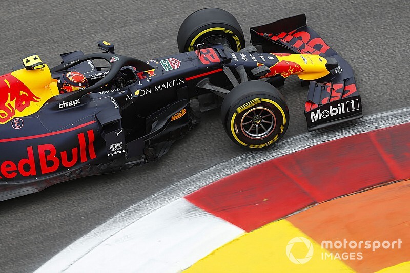 Albon sostituisce fondo, turbo e cambio: partirà dalla pit-lane