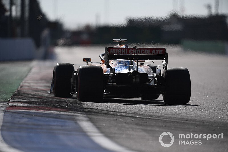 Sainz arra kéri a McLarent, hogy kockáztassanak az új autó megépítésével