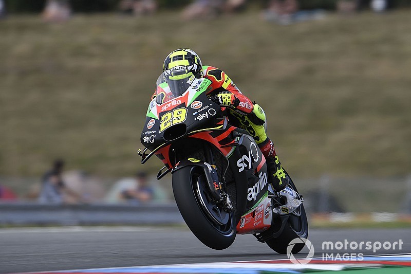 Iannone: “Io do indicazioni, aspetto che Aprilia migliori”