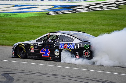 NASCAR Roundtable: Harvick emerging as a title contender