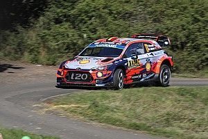 WRC, Rally Catalogna, PS8-9: Neuville allunga, Meeke sbatte