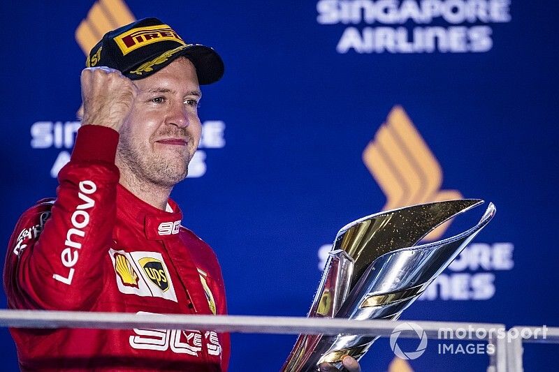 Podio: ganador Sebastian Vettel, Ferrari