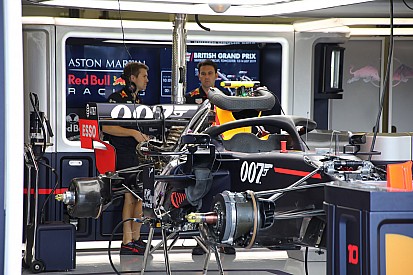 Fotos: al detalle, los coches de F1 listos para el GP de Gran Bretaña