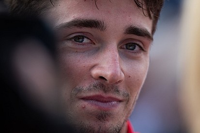 Leclerc: "Mi piace andare a correre in notturna"