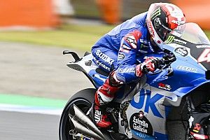 Suzuki ajoute à son tour des ailettes à l'arrière de sa moto