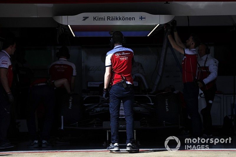 Alfa Romeo Racing garage