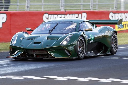 La Brabham BT62 a battu le record du tour de Bathurst