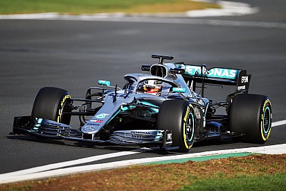 GALERI: Uji perdana Mercedes W10 di Silverstone