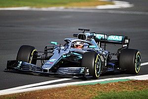 GALERI: Uji perdana Mercedes W10 di Silverstone