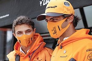 Sainz ferraris pólóban töltött fel videót, Norris nem hagyta szó nélkül…