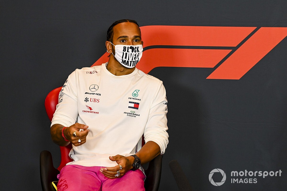 Hamilton joga balde de água fria sobre GP em Ímola: "Teremos uma corrida chata amanhã"
