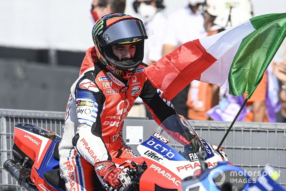 Cómo Bagnaia puede hacer en Ducati lo que Rossi no pudo