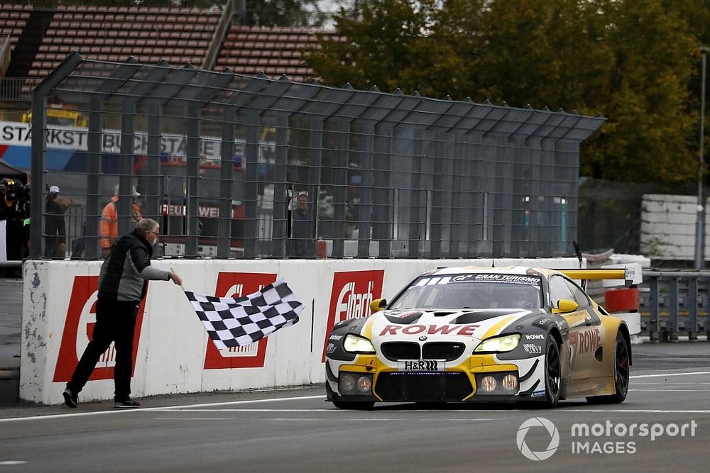 il vincitore della gara  #99 Rowe Racing BMW M6 GT3: Alexander Sims, Nicky Catsburg, Nick Yelloly, Philipp Eng