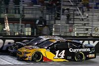Bowyer advances, plans to "swing for the fence" in Round of 12