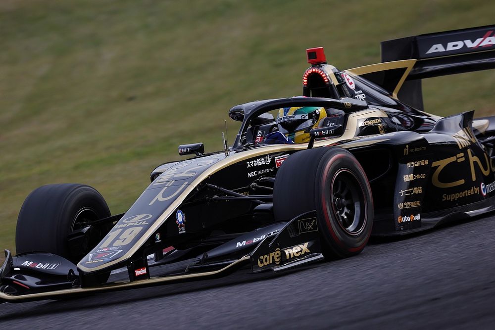 イゴール・フラガ、スーパーフォーミュラSF19を“実車で”初体験