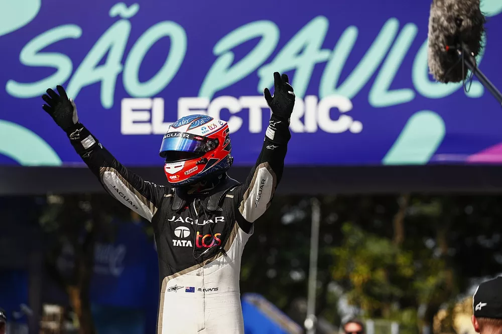 Mitch Evans, Jaguar Racing , 1st position, celebrates victory
