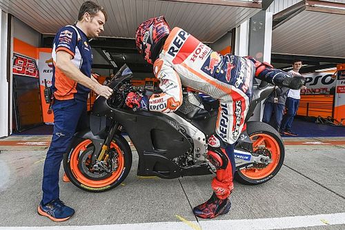 Honda moet in de achtervolging en dat bevalt ze niet: “Het frustreert enorm”