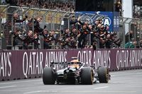 Verstappen comanda Baku de ponta a ponta, Bortoleto 11º: Confira o resultado final do GP do Azerbaijão de F1