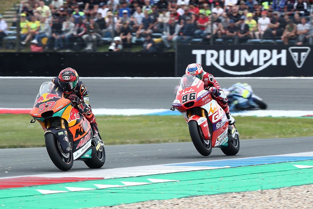 Hasil FP2 Moto2 Inggris: Dixon Crash, Fernandez Aman di Puncak Tabel Tercepat