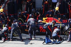 İspanya GP pit stoplarına Red Bull damga vurdu