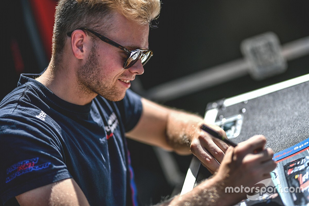 Carrera Cup Italia, lo svedese Skaras esordisce con Ombra Racing