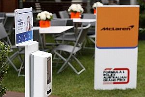 Команду McLaren на две недели поместили на карантин