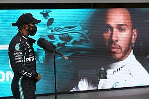 Még 5 futam, és Hamilton beéri Schumacher elképesztő F1-es rekordját