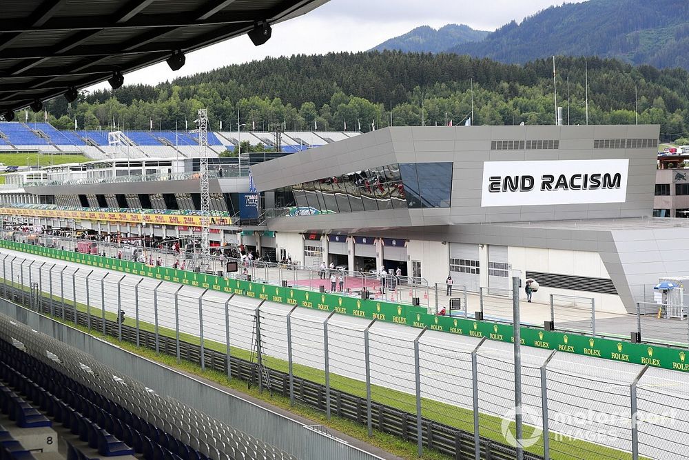 F1 drivers free to take own anti-racism stance on Austria grid