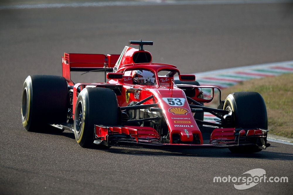 Schumacher se acercó a los tiempos de Sainz y Leclerc