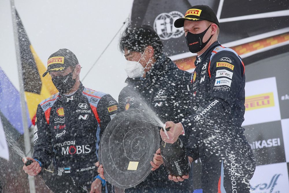 Podium: Ott Tänak, Martin Järveoja, Hyundai Motorsport Hyundai i20 Coupe WRC