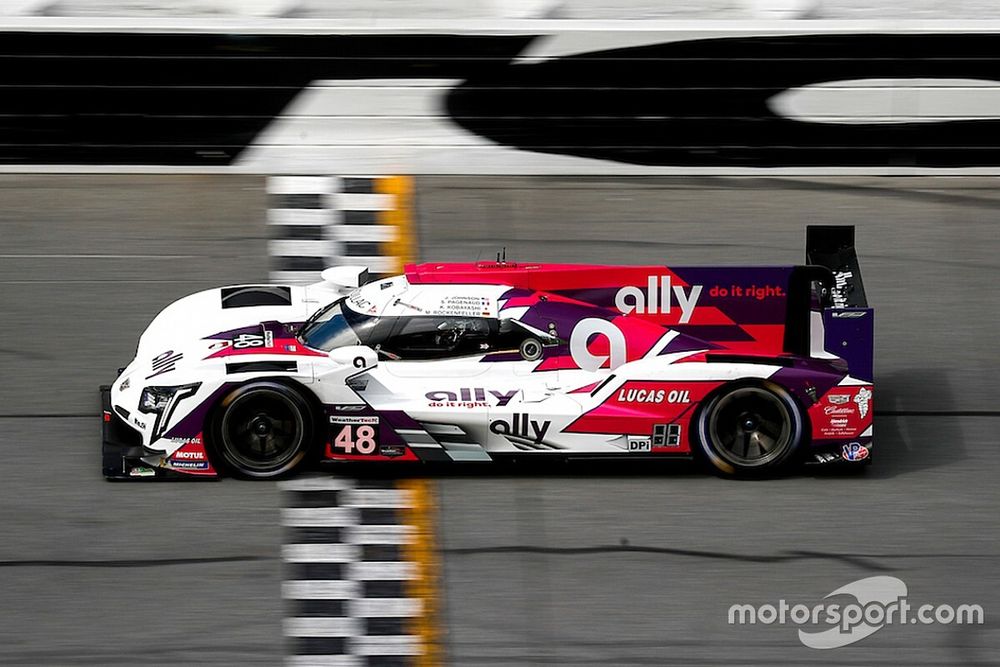 IMSA Roar: Pagenaud's AXR Cadillac leads first session