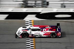 Pagenaud lidera primer test en Daytona y Montoya en séptimo