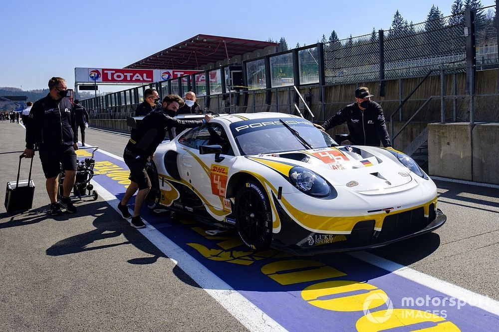 WEC, Portimao: Project 1 ritira una 911, novità in ARC e RealTeam