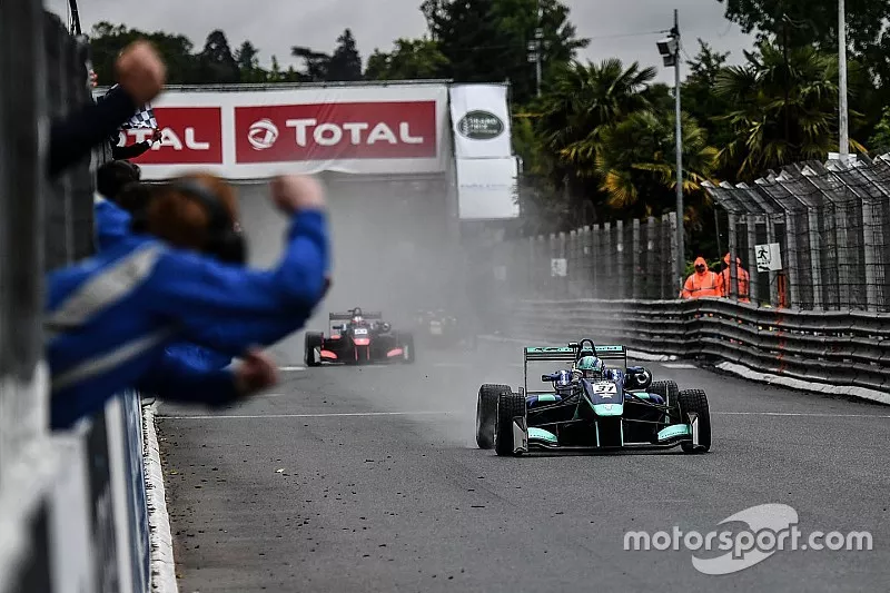 Race winner Billy Monger, Carlin