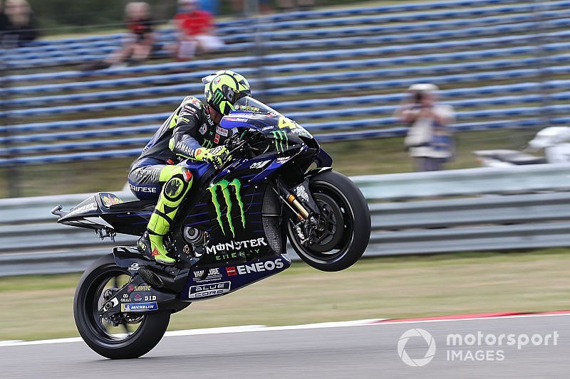 Rossi: “Lorenzo tiene un problema técnico con la Honda”