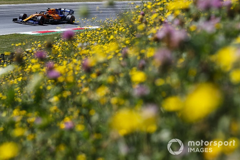 Sainz borzalmasan unta a mai időmérőt