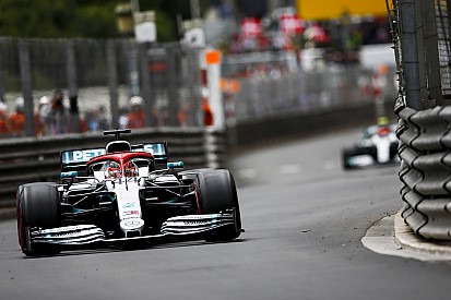 Mercedes comprend la colère d'Hamilton face au mauvais choix de pneus