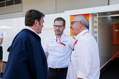 Seidl: "En iyi motora sahip olmak için Mercedes'e geçmek istedik"