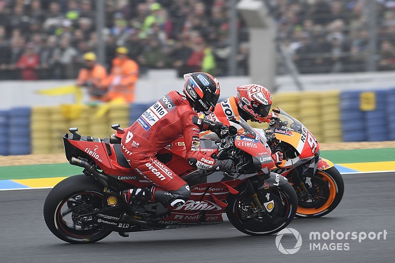Marquez és Petrucci lázasan, betegen húzza Mugellóban
