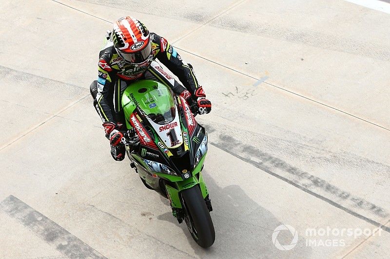 SBK, Imola, Warm-Up: Rea rifila un secondo e mezzo agli avversari sul bagnato