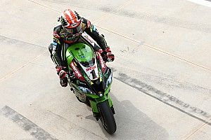 SBK, Imola, Warm-Up: Rea rifila un secondo e mezzo agli avversari sul bagnato 