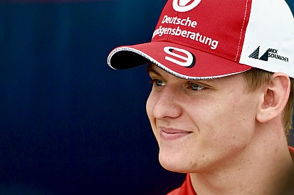 Mick Schumacher: "Babam Vettel için neyse, Vettel de benim için o"
