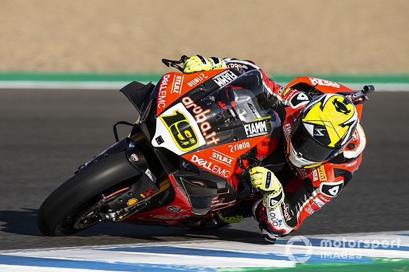 Jerez WSBK: Bautista rahat kazandı, son viraj kazasında podyum renk değiştirdi!