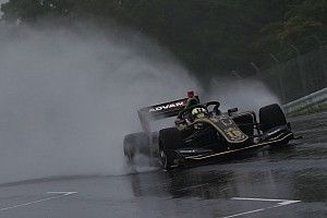 スーパーフォーミュラ第4戦SUGO:雨中の予選は関口雄飛が久々のPP! 復帰2戦目牧野がフロントロウ