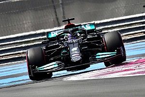Hamilton: A Red Bull előrébb lépett az F1-es világbajnoki harcban