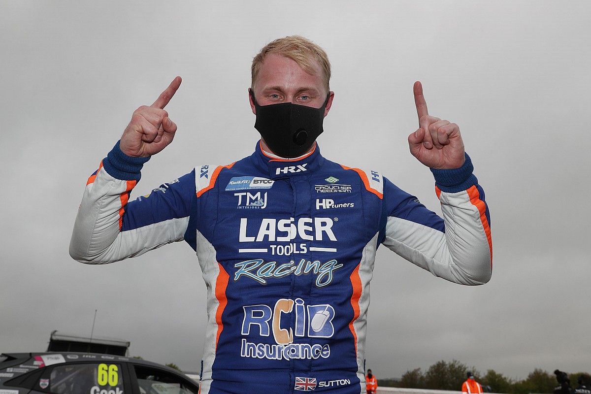 Thruxton BTCC: Sutton tops qualifying thriller