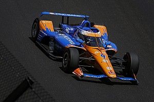 Indy 500: Dixon leads as Power and De Silvestro face qualifying battle
