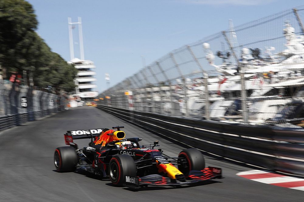 Horner Tak Masalahkan Verstappen Gagal Pole Position